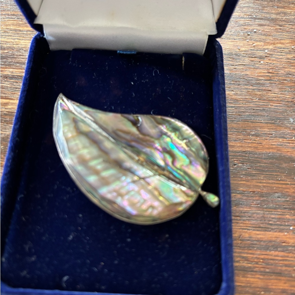 Vintage abalone sterling brooche - Picture 3 of 6